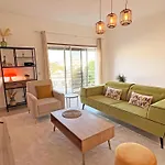 Casa Gémeas By Junto Ao Mar *