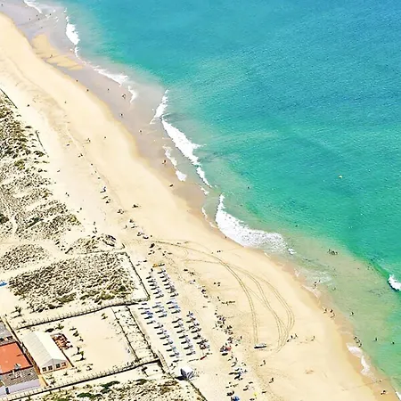 Casa Gemeas By Junto Ao Mar